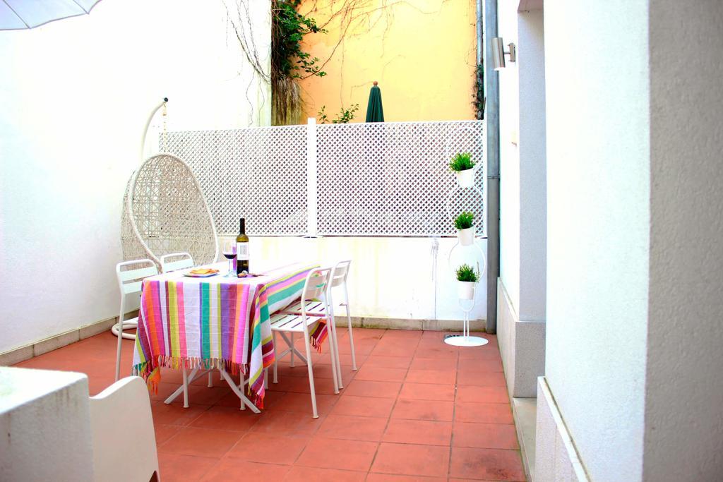 Joivy Modern 1-Bed Apt With Terrace, Moments From Sao Bento Palace 리스본 외부 사진