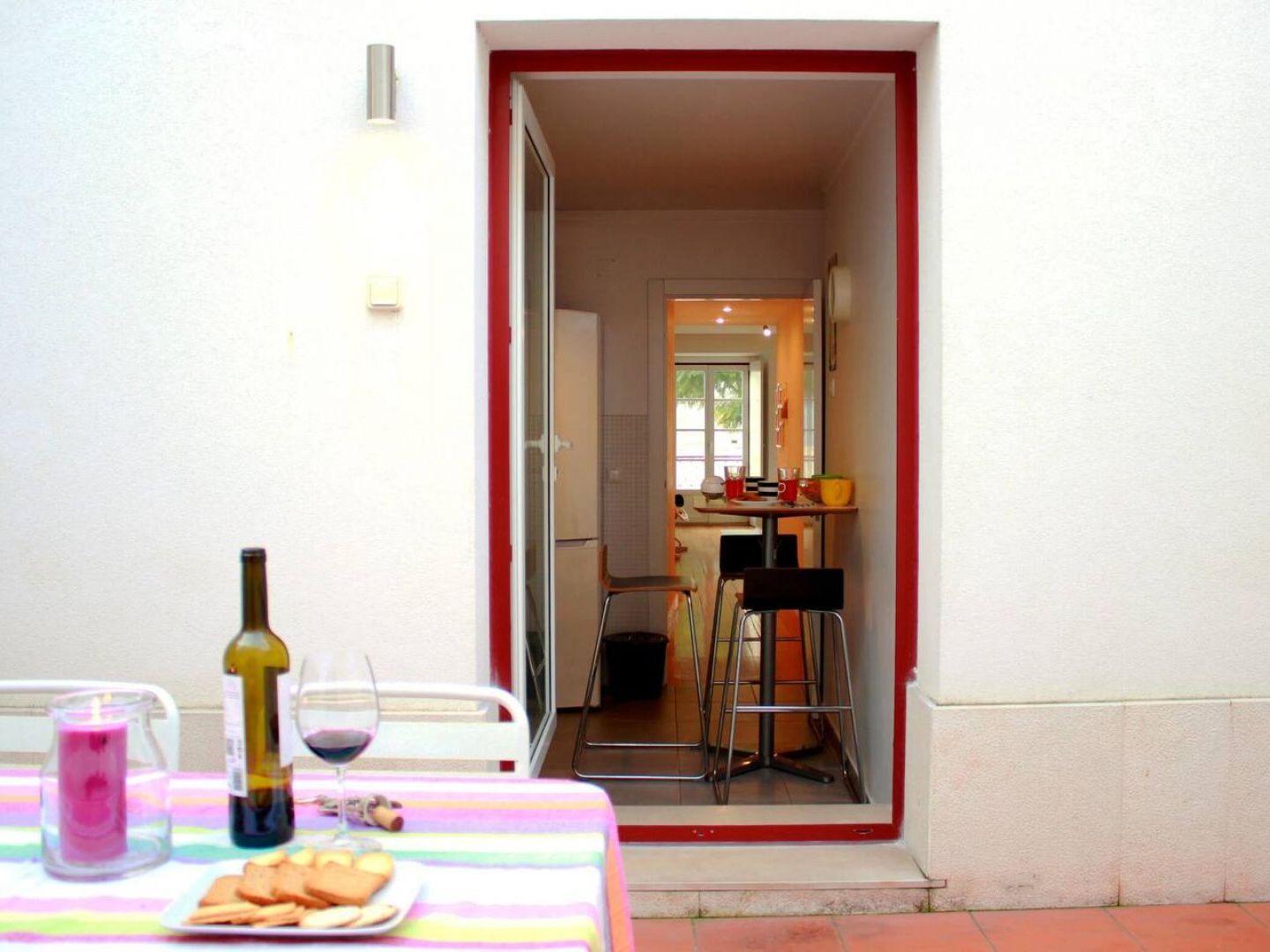 Joivy Modern 1-Bed Apt With Terrace, Moments From Sao Bento Palace 리스본 외부 사진